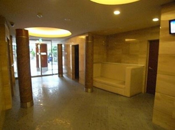 ロビー・ラウンジ