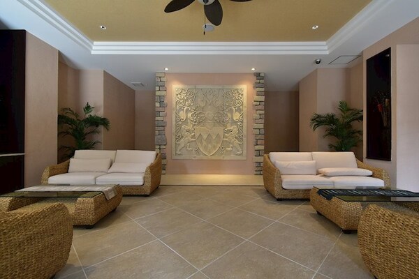 ロビー・ラウンジ