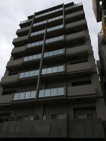 大阪メトロ御堂筋線 西中島南方駅 9階建 築19年の外観写真