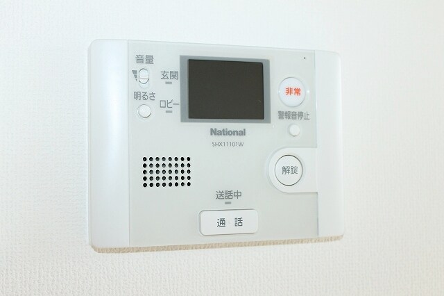 物件内観写真9　(TVモニター付きインターフォン)