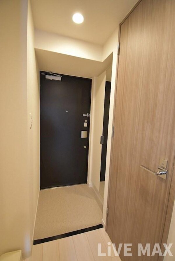 玄関(同施工会社の同仕様写真です。)