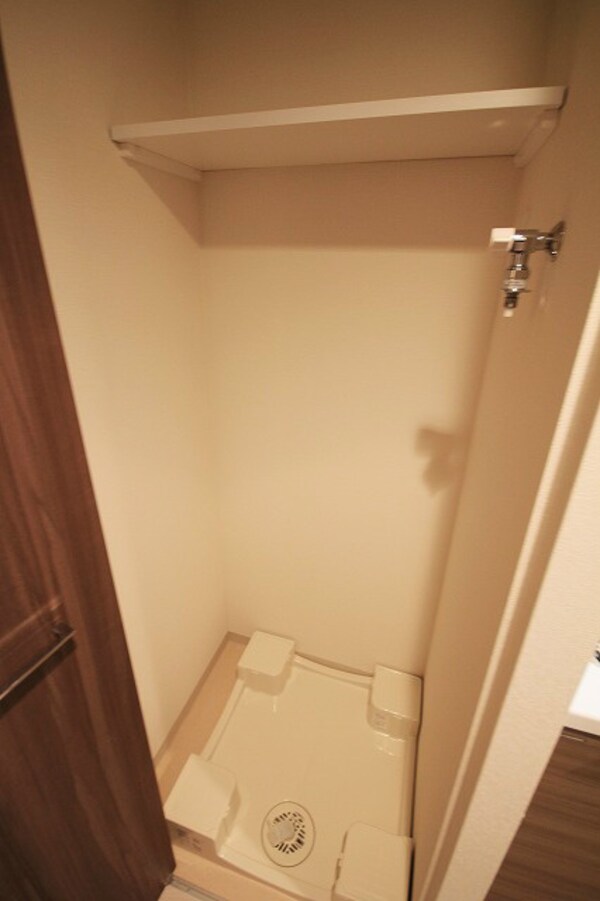建物設備(室内洗濯置場)