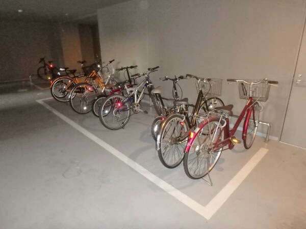 建物設備(駐輪場)