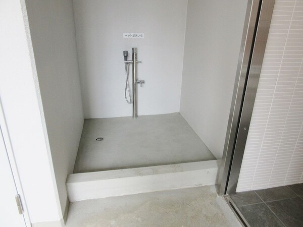 建物設備(ペット足洗い場)