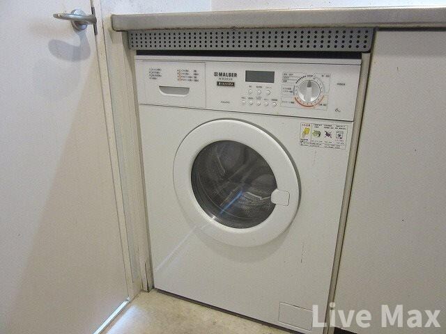 物件内観写真14　(乾燥機)