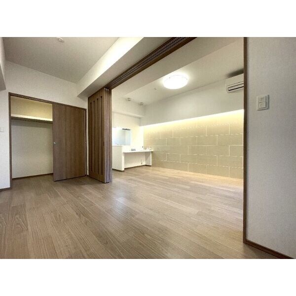 寝室(階数によりカラーが変わります)