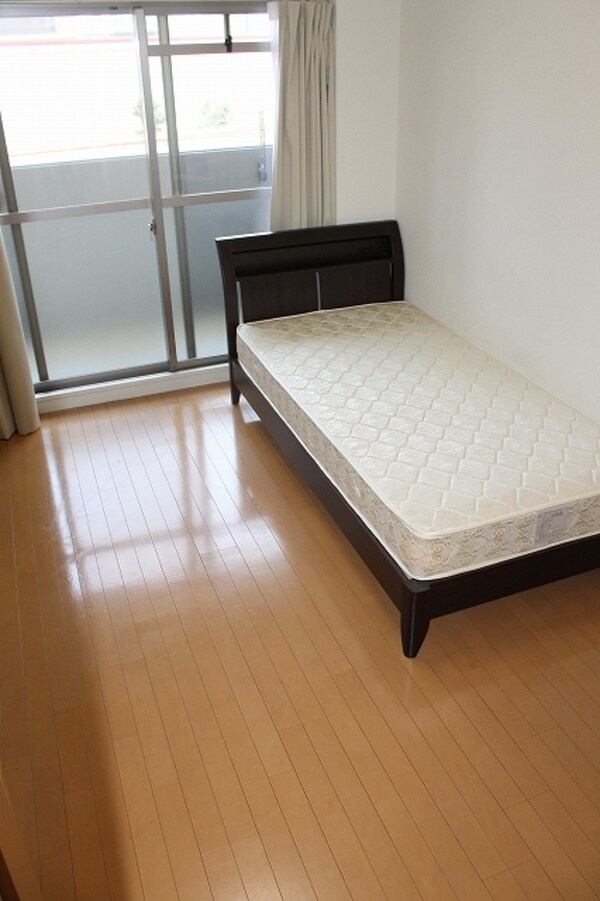 寝室(家具家電はイメージです。)