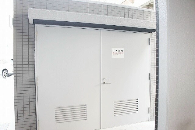 物件外観写真7　(ゴミ捨て場)