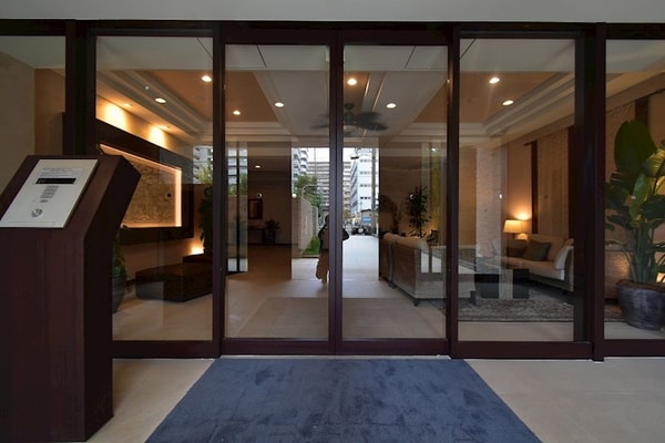 ロビー・ラウンジ