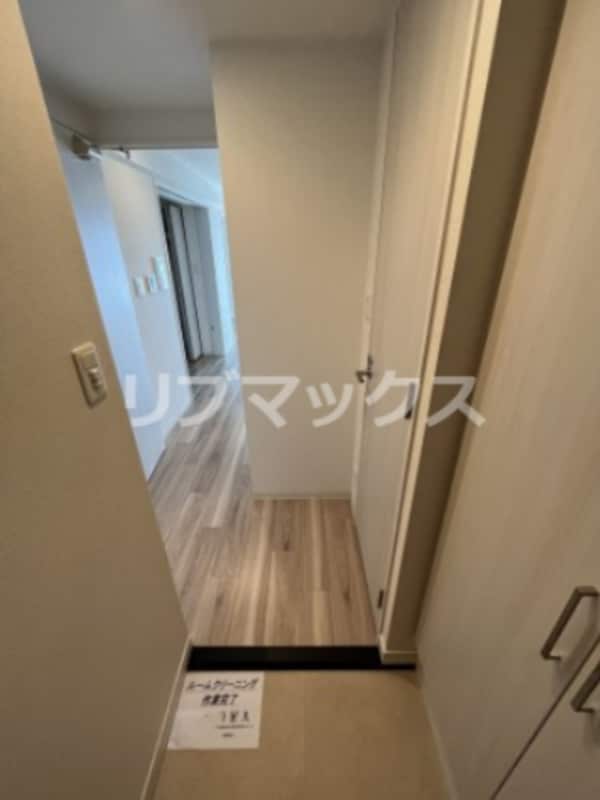 玄関(同施工会社の同仕様写真です。)