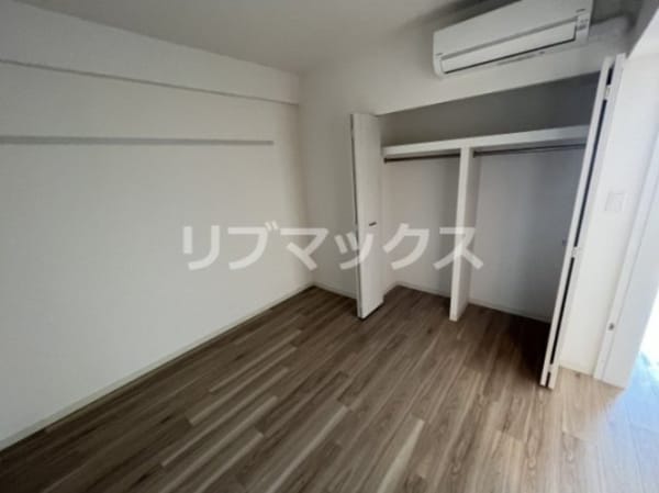 洋室(同施工会社の同仕様写真です。)