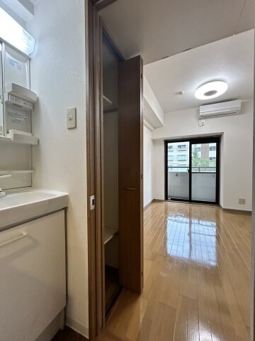 物件内観写真13　(★洗面台)