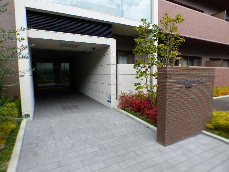 物件外観写真2　(当店は家主強制ではない場合、消毒・抗菌代や安心サポート代など)