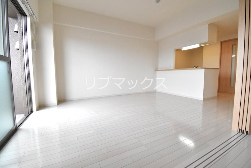 物件内観写真9　(リビング)