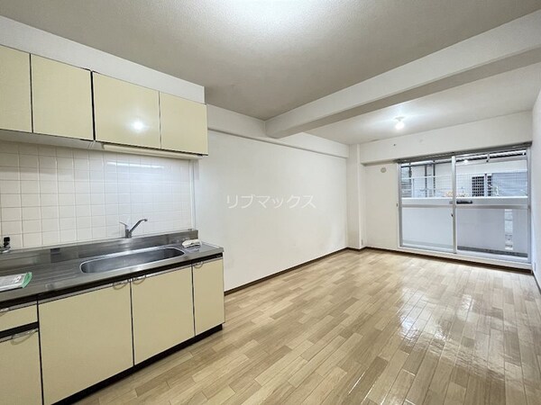 居室(別部屋参考写真)