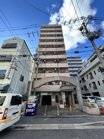 東海道本線・山陽本線<JR神戸線> 兵庫駅 11階建 築30年の外観写真