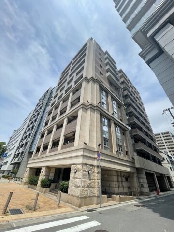 物件外観写真1　(☆オシャレな海岸通のマンション！)