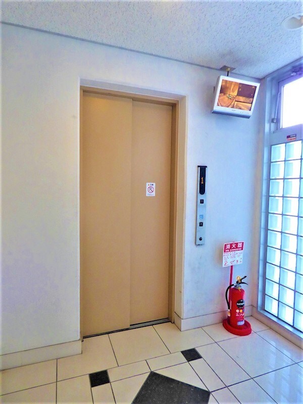 その他(モニター付きエレベーター)