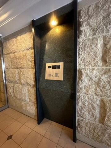 物件外観写真2　(宅配BOX)