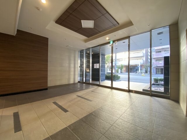 物件外観写真2　(メトロこうべ新開地タウン（341m）)