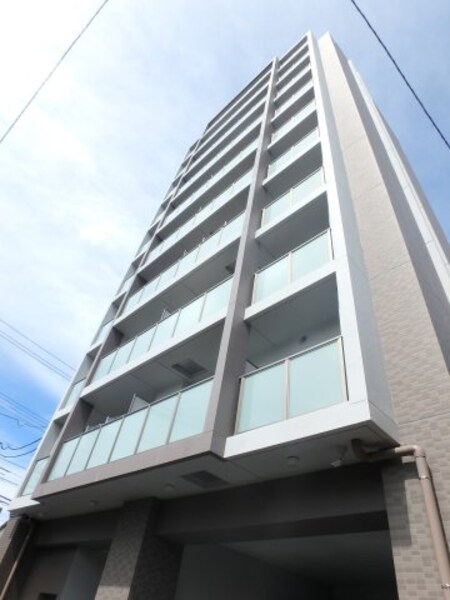 ＬａＳａｎｔｅ上杉外観写真