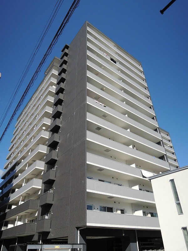 物件外観写真1　(家具家電付き)