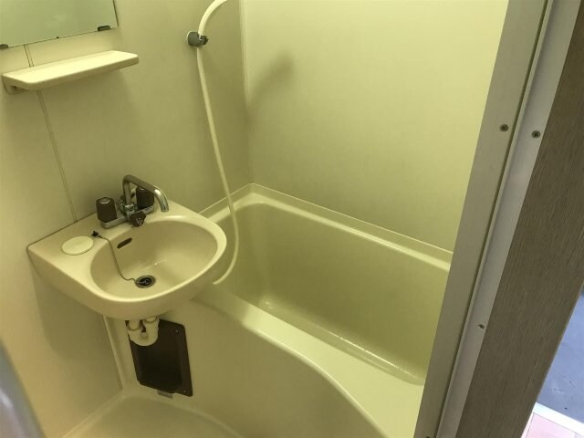 物件内観写真10　(洗面台)