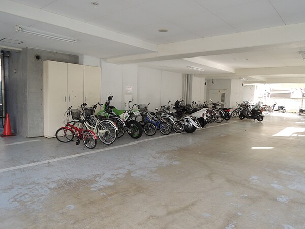 建物設備(駐輪場)