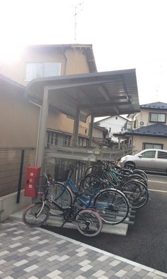 物件内観写真12　(駐輪場)