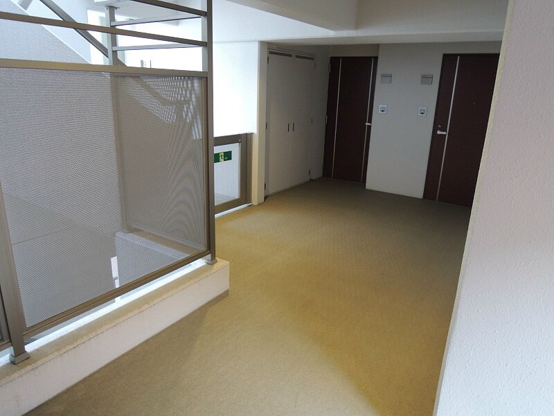 物件外観写真7　(共用廊下)