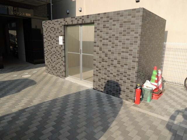 物件内観写真18　(ゴミ置場)