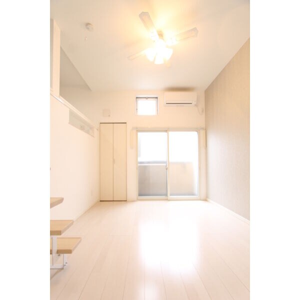 物件内観写真3　(同タイプのお部屋のお部屋となります。)