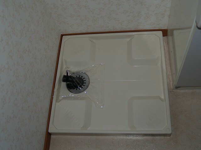 物件内観写真13　(洗濯機パン)