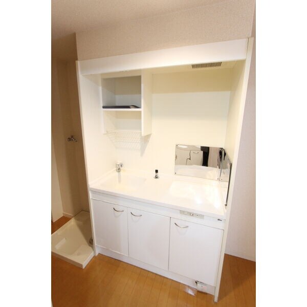 物件内観写真4　(同タイプの写真です。)