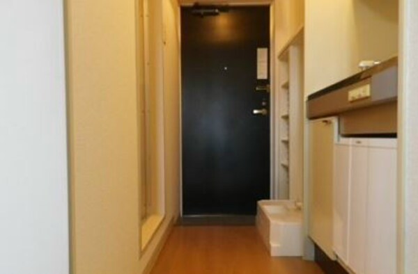 玄関(家具家電付き)