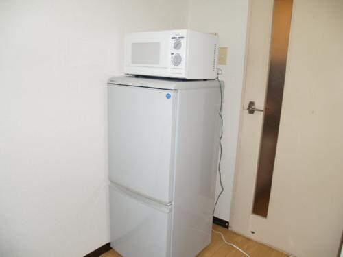 物件内観写真14　(冷蔵庫　電子レンジ)