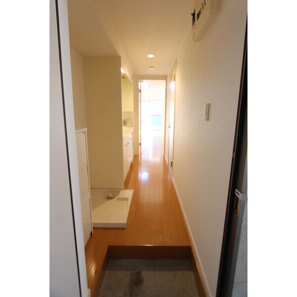 玄関(同シリーズタイプの室内写真となります)