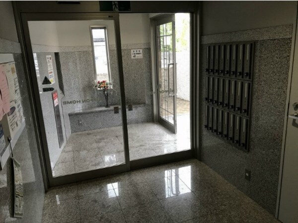 ロビー・ラウンジ