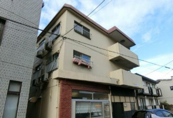 エントランス(外観)