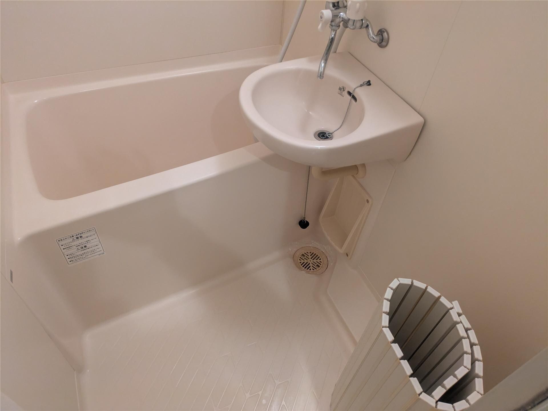 物件内観写真10　(洗面台)