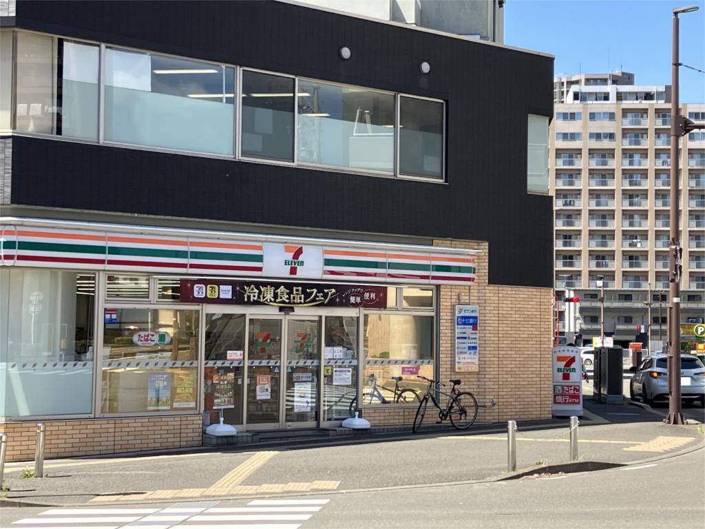 物件外観写真4　(セブンイレブン 仙台鉄砲町店（286m）)
