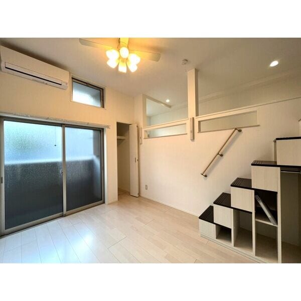 居室(※同タイプのお部屋の写真です。)