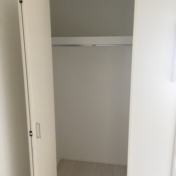 収納(同タイプのお部屋の室内写真となります。)