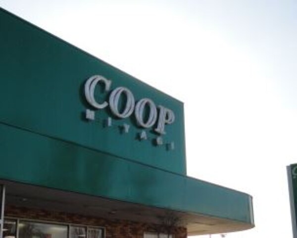 周辺環境(COOP MIYAGI（みやぎ生協） 名取西店（582m）)