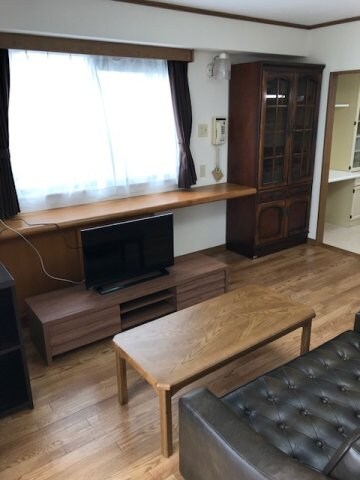 物件内観写真15　(洋室収納)