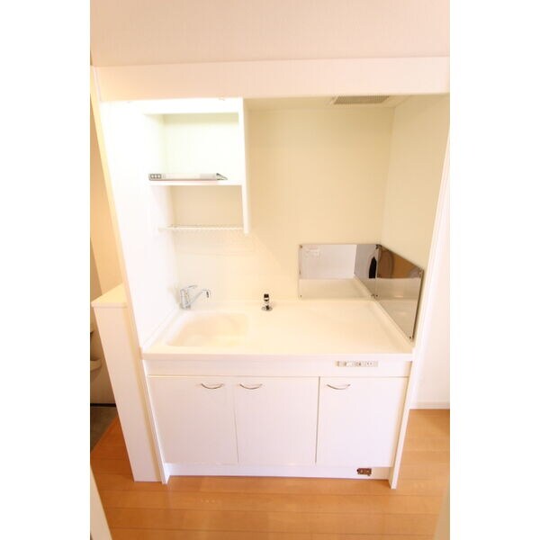 キッチン(同室シリーズの物件となります。)