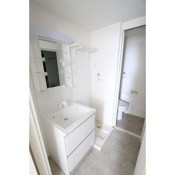 物件内観写真11　(同タイプの写真です。)