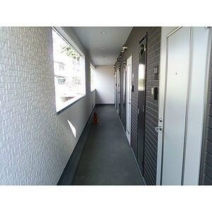 物件外観写真2　(通路)