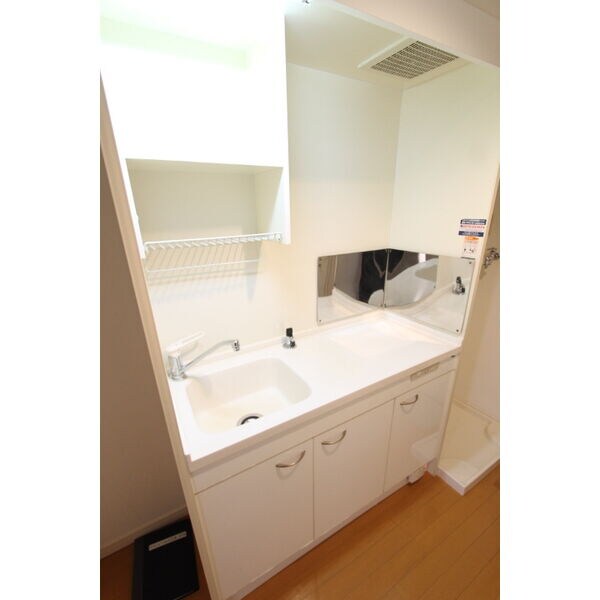 物件内観写真4　(イメージ)