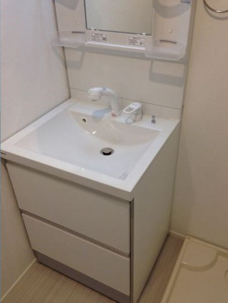 物件内観写真8　(同タイプのお部屋の写真です。)